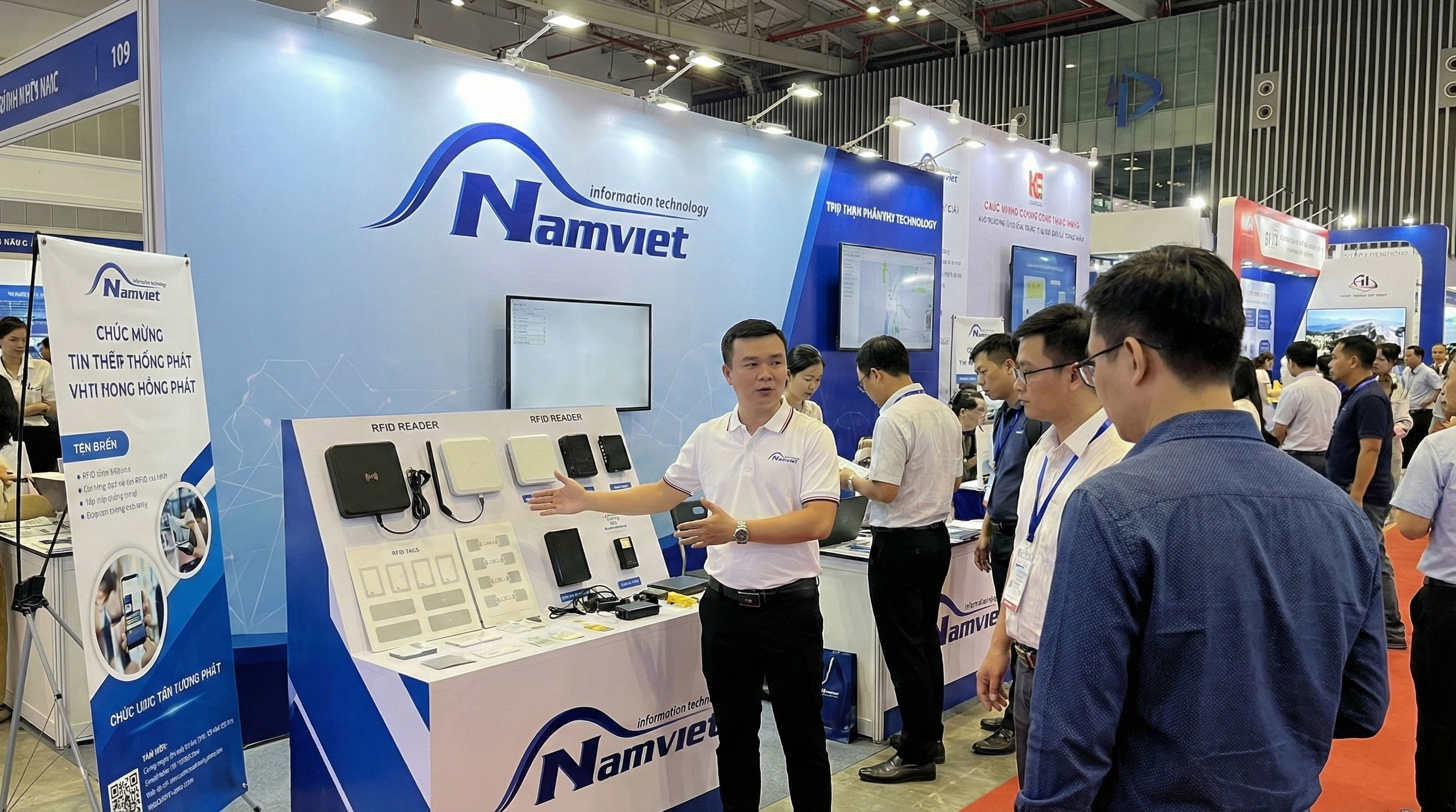 Le Nam Viet Tai Trien Lam Cong Nghe