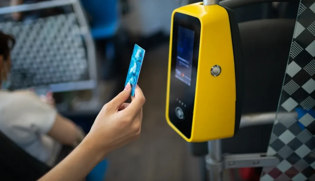 Giải pháp thanh toán không tiếp xúc bằng RFID Giải pháp thanh toán không tiếp xúc bằng RFID